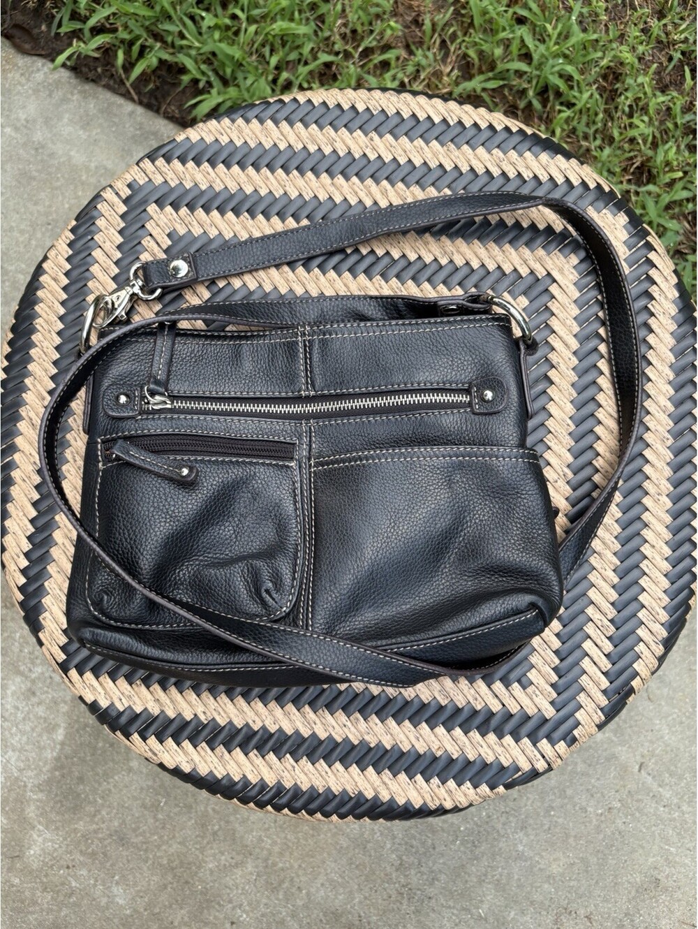Tignanello Black Pebbled Crossbody Bag Silver Hardware Zip Logo Lined Pockets